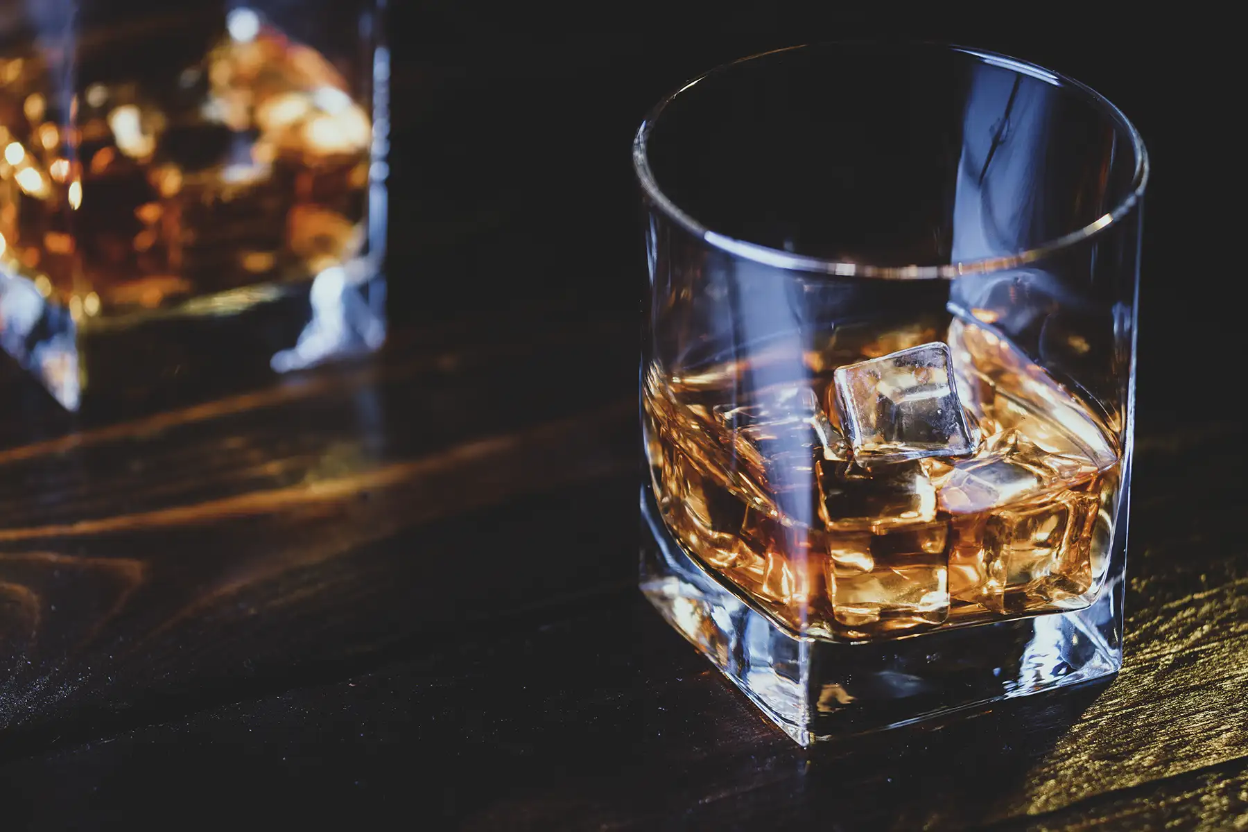 How to Drink and Serve Bourbon: An Essential Guide for Restaurants and Bars